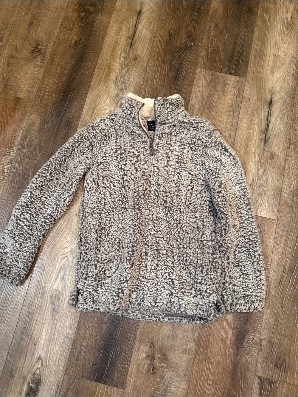 Cozy Women's Sherpa Pullover Sweater - Grey with pockets